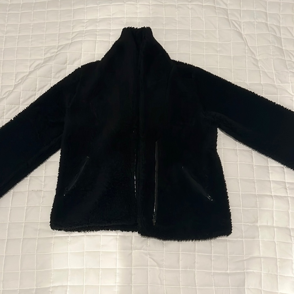 Alo Yoga Sherpa Jacket